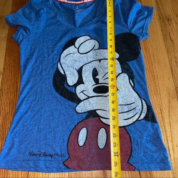90Disney Mickey fitted vneck tee/graphic tee - Picture 4 of 7
